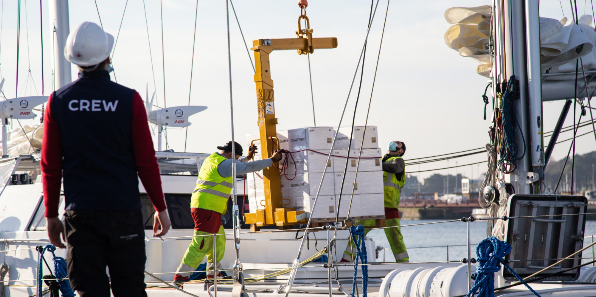 Les Dockers : Héros Indomptables de l'Approvisionnement Mondial